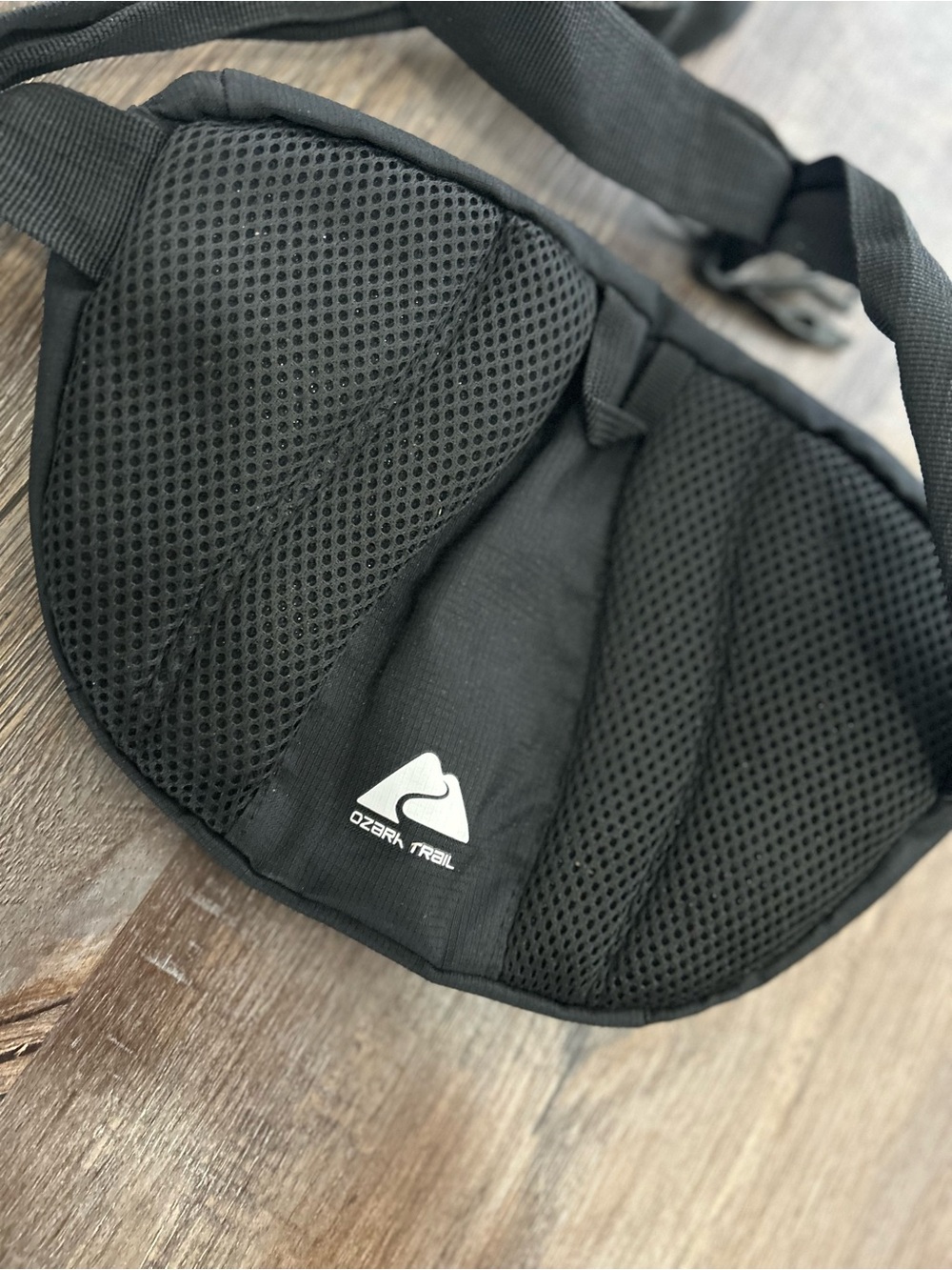 Ozark Trail Black Waist Bag with Silver Logo Accent - Picture 2 of 9